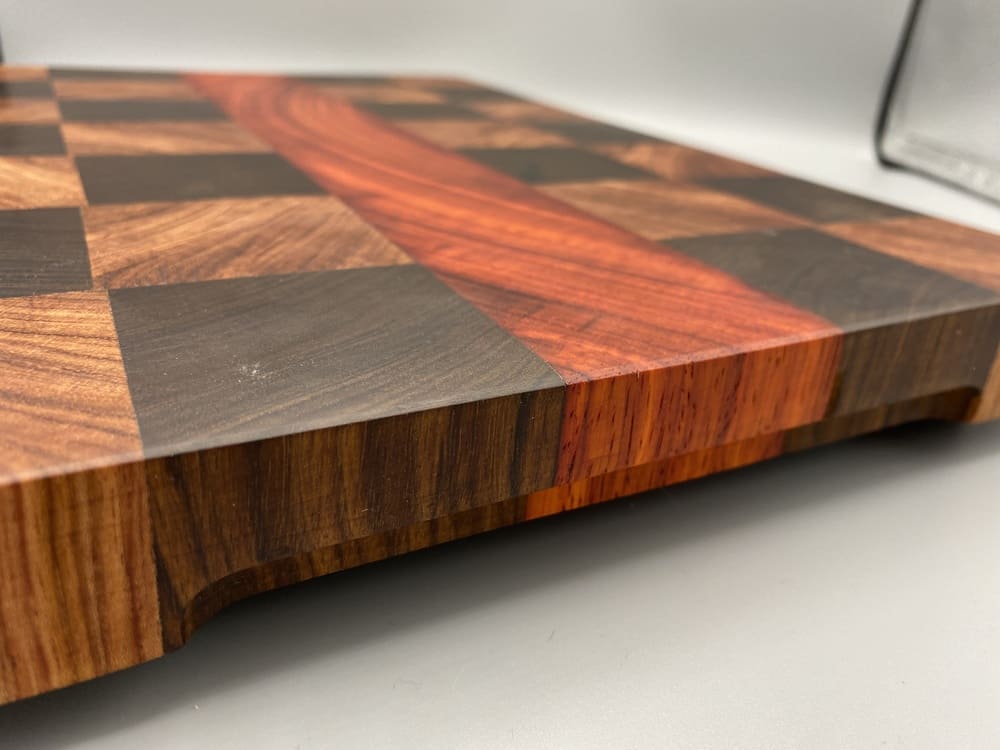 Planche a decouper en bois de bout (end grain) details coté